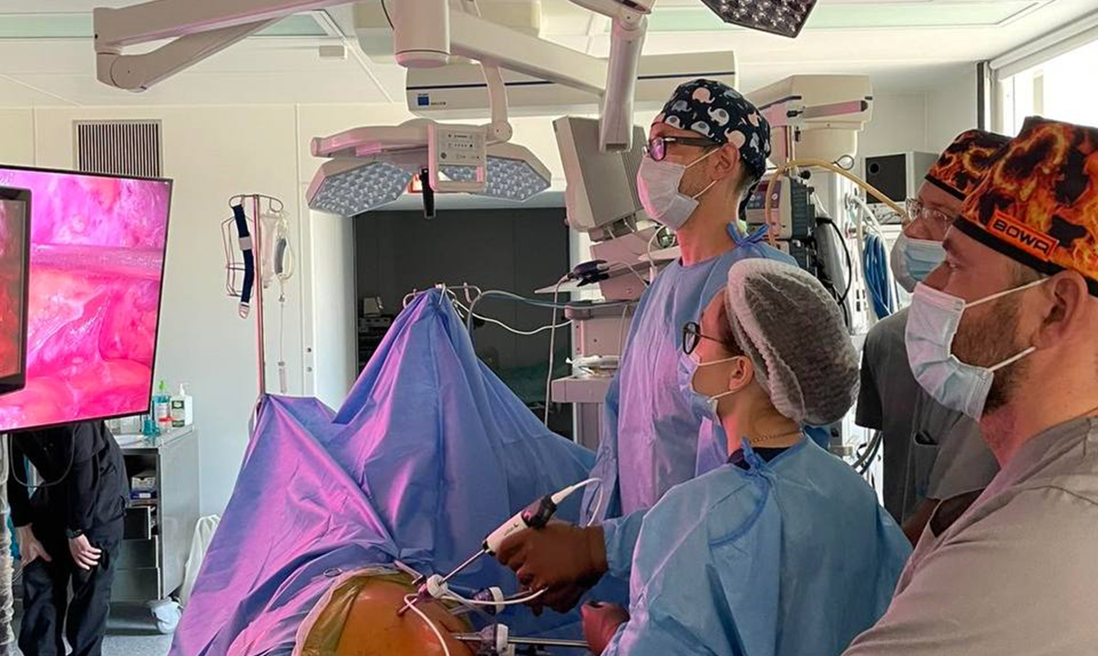 Курси лапароскопічної хірургії в урології від CSI. Куратор О. Стаховський