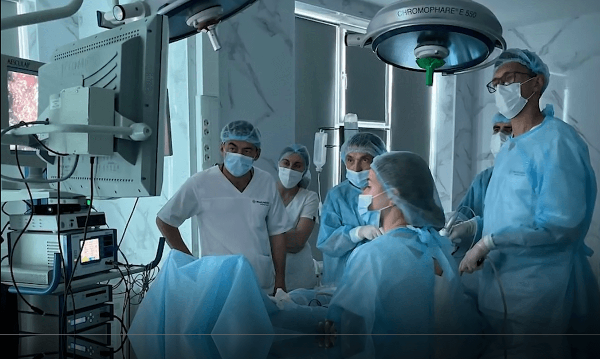 Майстер-клас з лапароскопії – унікальні операцїї для Буковини (відео з новин)